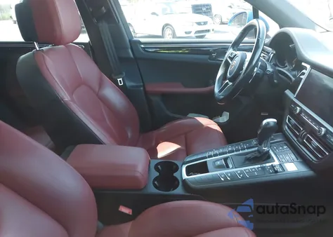 2019 Porsche Macan z USA, uszkodzony, nr VIN WP1AA2A57KLB06484